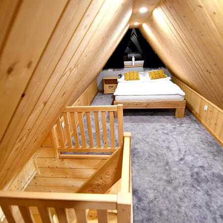White House Chalet